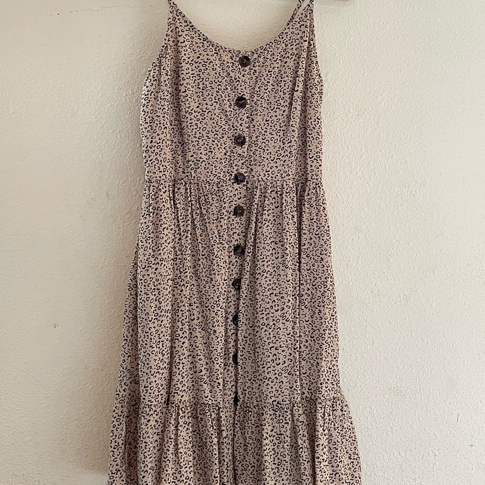 Leopard print,  mid length dress.